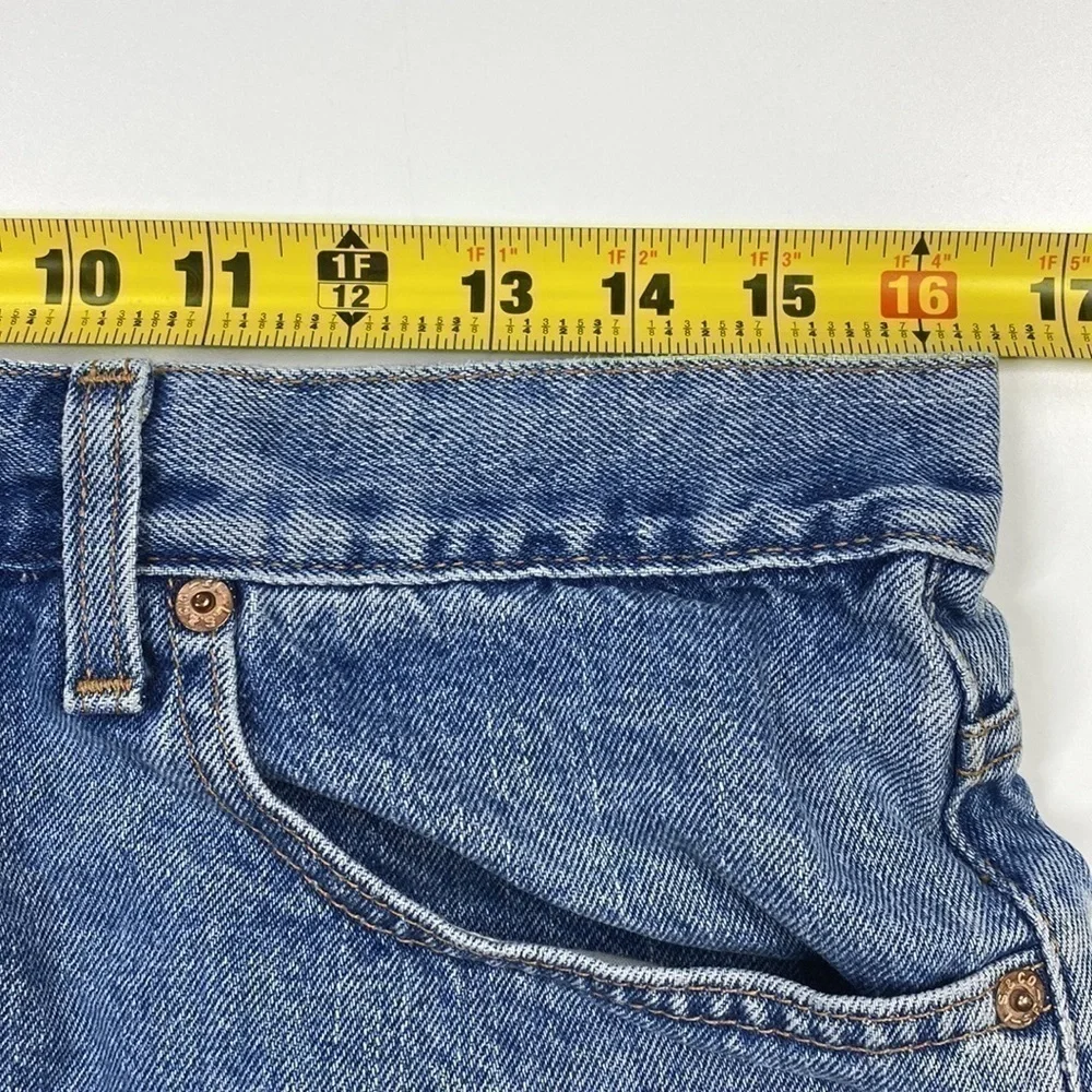 Vintage Levi's 550 Relaxed Fit Denim Jean Shorts Size 34 10
